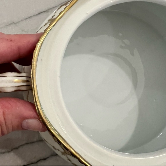 Vintage Porcelain Small Lidded Tureen with Handles - Picture 11 of 16